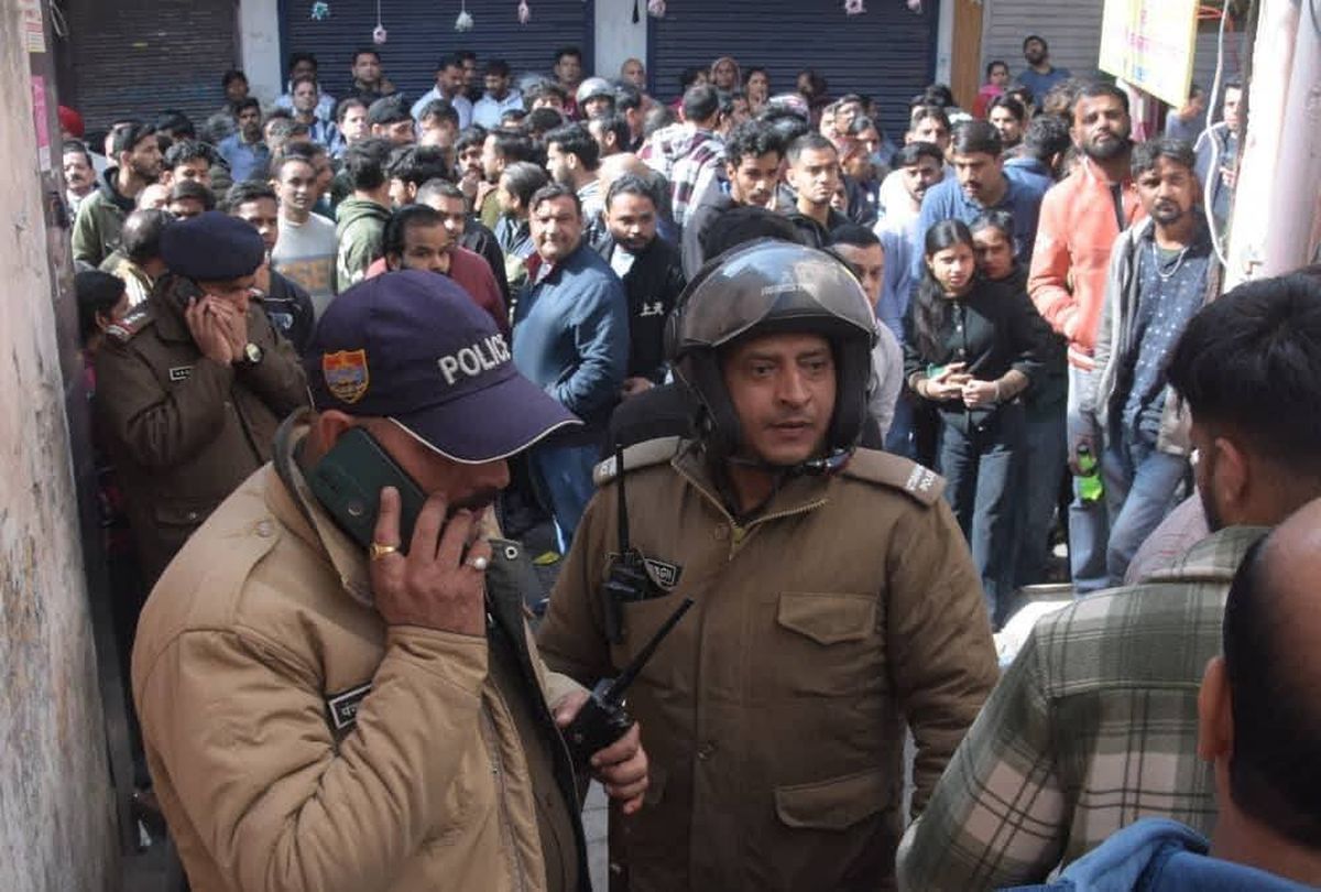 गुंजन हत्याकांड: पूर्व चेतावनी के बाद भी नहीं बची जान, चौकी इंचार्ज निलंबित