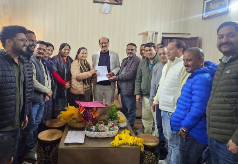 तपोवन में निर्माण रोक पर बढ़ी चिंता, सभासदों ने मंत्री सुबोध उनियाल से मांगी राहत 8 तपोवन में निर्माण रोक पर क्या मिलेगी राहत? | मंत्री सुबोध उनियाल का बयान