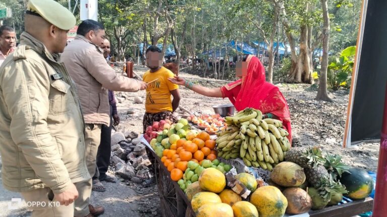 कांवड़ यात्रा मार्गों पर लगाए जा रहे दिशासूचक बोर्ड, श्रद्धालुओं की सुविधा पर जोर