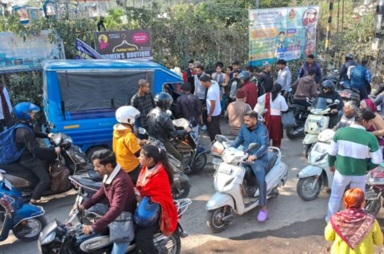 रायवाला में 108 एंबुलेंस देरी से पहुंची | बेहोश चालक को खुद ले जाना पड़ा अस्पताल