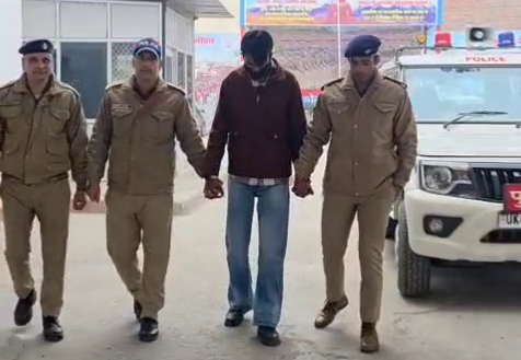 सोशल मीडिया वीडियो बना सुराग, अवैध तमंचे के साथ युवक जेल भेजा गया