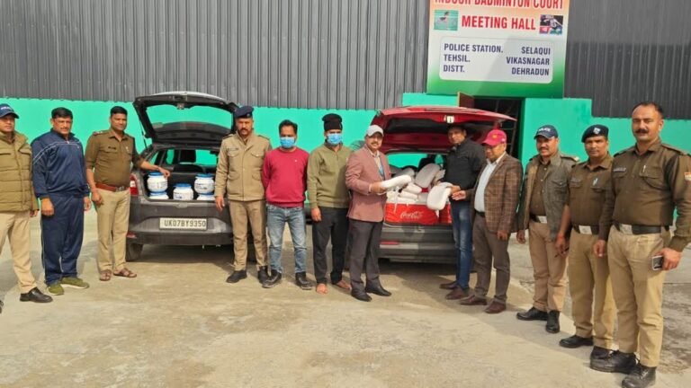 सेलाकुई में नकली पनीर-दही सप्लाई का भंडाफोड़, 300 किलो मिलावटी सामग्री नष्ट 12 सेलाकुई में नकली पनीर-दही का भंडाफोड़ | पुलिस की बड़ी कार्रवाई