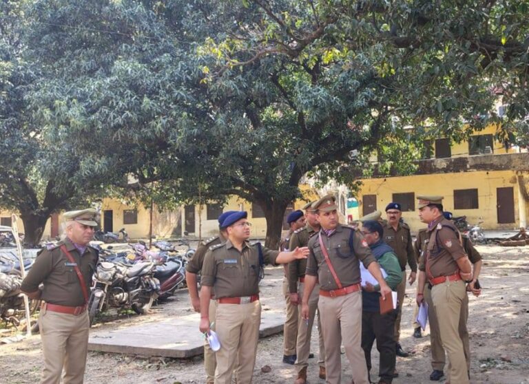 लक्ष्मणझूला समाचार, एसएसपी सर्वेश पंवार, महिला सुरक्षा, पुलिस निरीक्षण, टिहरी गढ़वाल