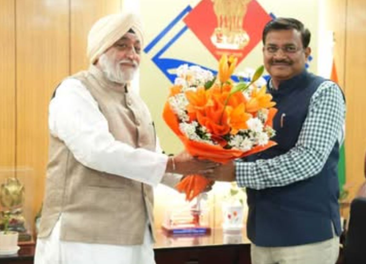 हेमकुंड साहिब के कपाट 23 मई को खुलेंगे, तीर्थयात्रा की तैयारियां तेज 1 सिख श्रद्धालुओं के लिए बड़ी खबर, हेमकुंड साहिब यात्रा की तिथि तय