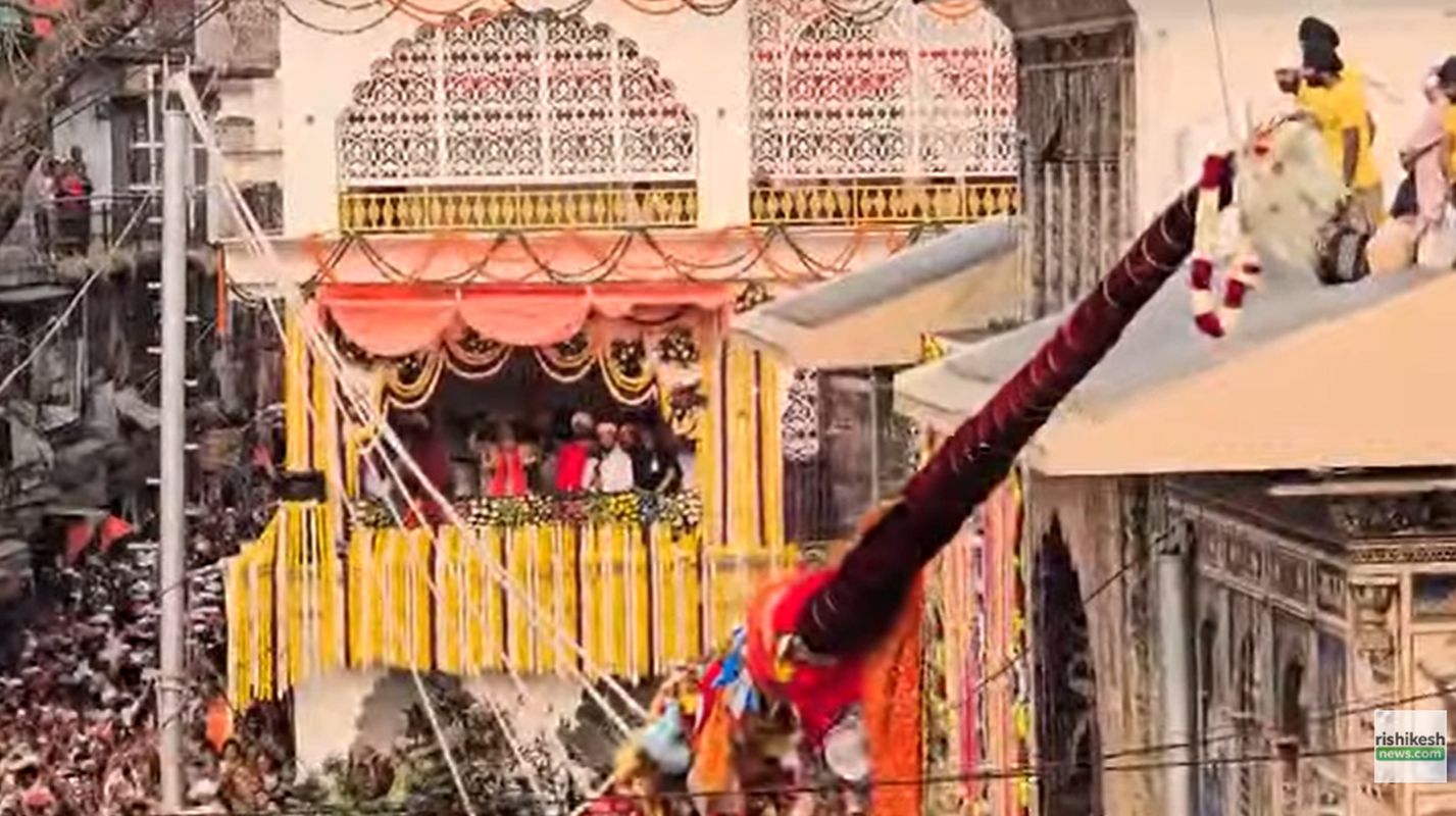 दरबार साहिब से निकली नगर परिक्रमा, देहरादून में गूंजे श्रद्धा के जयकारे