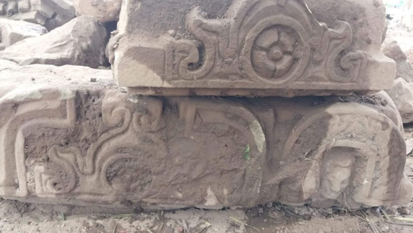 ऋषिकेश के वीरभद्र मंदिर में खुदाई के दौरान मिली प्राचीन मूर्तियां, इतिहास से जुड़ने की संभावना