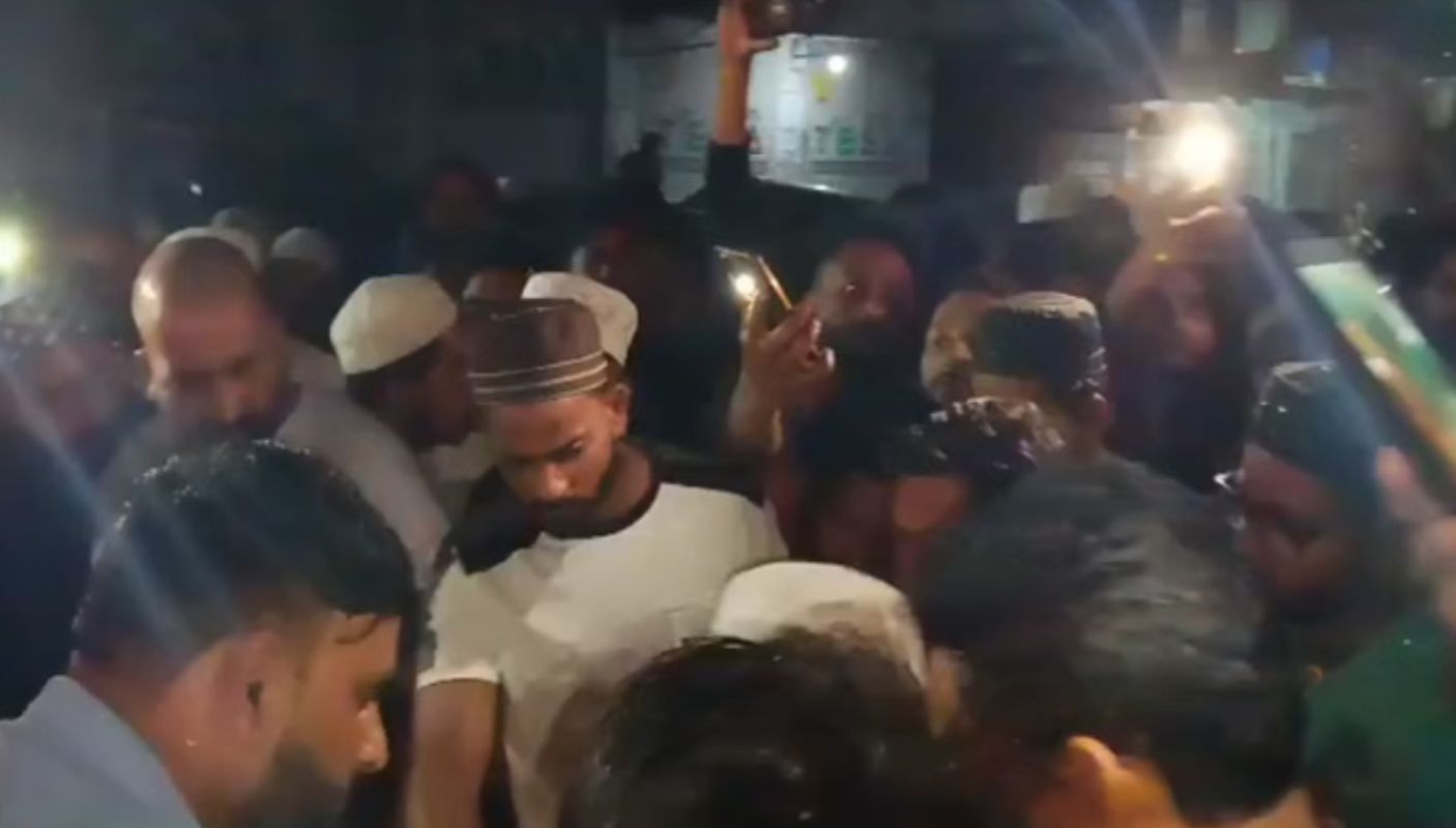 देहरादून: तेज रफ्तार जीप की टक्कर से 7 साल की बच्ची की मौत, गुस्साए ग्रामीणों ने हाईवे किया जाम 1 देहरादून में दर्दनाक हादसा | तेज रफ्तार जीप से 7 साल की बच्ची की मौत